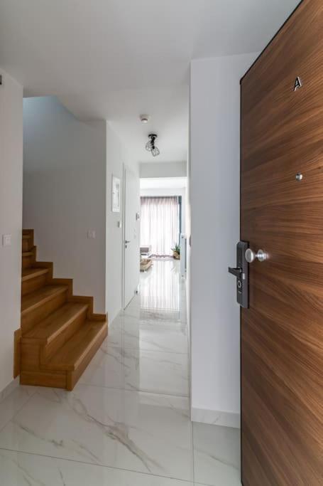 Apartamento Μεζονέτα Με Θέα Στο Πάρκο Σταύρος Νιάρχος One Atenas Exterior foto